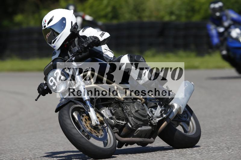 /Archiv-2024/29 12.06.2024 MOTO.CH Track Day ADR/Gruppe blau/92